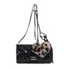 Porta-moedas estilo Chanel mini bolsa cilíndrica versátil toque de luxo bolsa de cor sólida ombro único transversal corrente de losango bolsa da moda