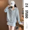 Chamarra sudadera negra para mujer, nueva colección primavera y otoño 2026, de capas para principios de otoño, con capucha, top tipo cárdigan de corte holgado para figuras petite