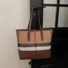 Bolsa de Ombro Feminina de Grande Capacidade Nova Bolsa Transversal Simples com Listras Verticais Bolsa de Mão Casual Moda Cesta de Legumes