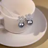Los Pendientes Elegantes de Plata con Perla y Circonita en Forma de Copo de Nieve con Flor Grande, Amados por Celebridades y Celebridades de Internet, Pendientes Súper Brillantes y Lujosos