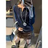 Moque Nova Coleção de Outono: Camiseta casual de manga longa, gola V, botões, caimento solto, modelagem que afina o corpo, MQ1845