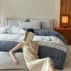 Estilo vintage francês de grau A, 100% algodão, acabamento escovado, conjunto de cama de quatro peças com renda vintage francesa de alta qualidade, roupa de cama de algodão puro