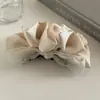Pinza de Plátano con Lazo para Falda de Satén Elegante Estilo Coreano con un Toque de Lujo, Pinza para el Cabello para la Parte Trasera de la Cabeza que Añade Volumen, Pinza para Coleta Alta, Pinza de Garra
