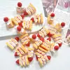 Brinquedo de Comida Brilhante Bolo de Morango com Creme Material DIY Cola de Creme Capa de Celular Acessórios de Joalheria Broche de Cabelo Artesanal Joias