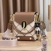 Bolsa pequena 2024 nova bolsa de celular feminina fofa bolsa de ombro versátil alça de ombro único bolsa crossbody cor contrastante bolsa quadrada pequena