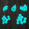 Cuentas de Piedra Luminosa con Mantra de Seis Sílabas, Perlas Nocturnas Brillantes, Cuentas Redondas Estampadas en Oro Grabadas por Computadora, Perlas Nocturnas en Sánscrito, Fluorita