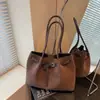 Bolso Retro de Gran Capacidad para Comercio Exterior para Mujer 2025 Nueva Moda Bolso de Hombro para Viajar al Trabajo Maletín Bolso Tote