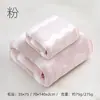 Toalha Xiangfeng de Veludo Coral para Rosto, Absorvente, Cor Gradiente Ondulada, Uso Doméstico para Adultos, Macia, Venda por Atacado