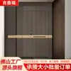 Puerta de aluminio fundido de un panel, vista única, finamente tallada, color café, puerta de entrada de alta gama para apartamentos grandes de planta baja, entrada minimalista de panel liso, puerta blindada Clase A
