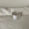 Anillo de Metal Geométrico con Textura Martillada para Mujer, Estilo Ins, Exagerado, Único, Moderno, de Moda