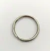 Los fabricantes suministran una gran cantidad de llaveros de acero inoxidable 304316L, anillos de luz, anillos planos, llaveros circulares de negocio creativos