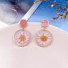 Aretes Populares para Mujer Verano Estilo Coreano Elegantes Combinan con Todo Aretes Transparentes de Flor Seca para Viaje y Vacaciones Aretes de Flor de Crisantemo