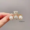Presilha de Cabelo Pequena Exquisita para Mulheres com Pérolas e Strass, Nova Mini Presilha Lateral para Franja, Presilha de Tubarão para Meio Preso, Grampo de Cabelo, Acessório de Cabelo