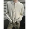 Cárdigan de punto abotonado color blanco roto Cleanfit para hombre, otoño e invierno, casual estilo americano, chaqueta suéter de peso pesado de alta gama