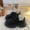 Sapatos Pequenos de Couro Estilo Coreano para Mulheres 2024 Primavera e Verão Novo Estilo Tiras Moda Solas Grossas Aumento Versátil Retro Estilo Britânico Sapatos