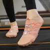 Zapatos de fitness para interior, zapatos de yoga, zapatillas deportivas para mujer, especializados para entrenamiento aeróbico, cuerda para saltar, baile, silenciosos, antideslizantes, amortiguadores para uso en casa