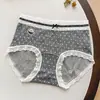 9852 Calcinha feminina estilo francês romântico xadrez cinza bolinhas renda 100% algodão escovado com entrepernas estendido 10A