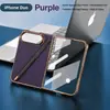 Adecuado para iPhone Duo, esta funda de teléfono electrochapada presenta un patrón de Kevlar, una ranura para bolígrafo incorporada y un protector de pantalla integrado, proporcionando protección total contra caídas.