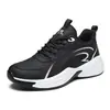 Nuevos zapatos cruzados de talla grande para hombre de otoño e invierno, zapatos casuales deportivos de moda, zapatos de papá de suela gruesa, zapatillas de correr para hombre
