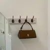 2026 Mini Bolsa de Mão em Couro Cera Oleosa Estilo Retrô Fivela com Pingente de Cereja Bolsa Pequena Cilíndrica Alça de Ombro Destacável Ombro Único Transversal
