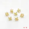 Retención de color fuerte Accesorios para joyería DIY chapados en oro Base de flor de loto hueca de doble cara Pulsera de cuentas hecha a mano Materiales para collares