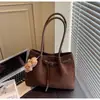 Bolsa Tote Retrô Transfronteiriça, Bolsa de Ombro Feminina de Grande Capacidade, Novo Estilo 2025, Bolsa de Ombro Simples, Bolsa de Trabalho Fashion