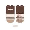 25 calcetines para bebé de primavera y verano, calcetines de piso para bebé clase a, calcetines de casa antideslizantes para niño pequeño con dibujos animados de tubo medio anticongelación, calcetines para niños