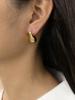 Brincos de metal estilo frio em ouro 18K, mini brincos pequenos, sólidos, brilhantes, com gotas de água, textura alta, requintados, para mulheres