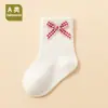 26 Recém-Nascidos Bebês Primavera Outono Classe A Algodão Pequenos Bebês 0-1 Ano Old ins Laço Abertura Solta Antibacteriano Meia até a Panturrilha 3