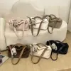 Bolso de Mano de Felpa Estilo Ins de Alto Valor para Mujer 2026 Nuevo Elegante Bolso Cruzado Lindo Muñeco Bolso Cubo Peludo