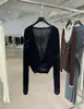 DestaqueYuran 26 Nova Coleção de Início de Outono Cardigan de Tricô Fino em Tencel e Lã com Sobreposição e Decote V Manga Longa