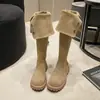 Botas compridas dobráveis de uso duplo para mulheres, novas botas compridas Maillard de sola grossa para primavera e outono de 2026, botas de montaria de tubo alto retrô com forro de fleece