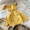 [En Stock] Cw266515 Chaqueta Infantil 2026 Primavera Nuevo Estilo Chaqueta con Orejas de Conejo de Dibujos Animados para Niños y Niñas