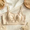 Comércio Exterior Original Tecido Brilhante a Óleo Respirável Recorte Orelha de Coelho Copo Faz Seios Grandes Parecer Menores Sutiã Lingerie de Melhoria Mamária de Luxo Leve Novo Produto