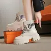 Botines blancos estilo británico para mujer, nueva colección otoño/invierno 2026, de suela gruesa, que aumentan la altura, versátiles, con forro de felpa para abrigar