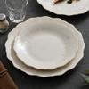 Plato Plano de Cerámica Dehua con Forma de Flor Plato Hondo Creativo Japonés Retro Asimétrico Vajilla Plato Plato para el Hogar Sensación de Alta Gama
