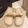 Chinelos Planos Fechados da Moda e Estilosos para Mulheres, Sandálias Casuais Preguiçosas de Verão Estilo Fada para Uso Externo na Praia para Mulheres