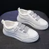 Video del Producto Real de Zapatos para Mujer: Tenis Blancos con Velcro para Mujer, Zapatos de Otoño, Zapatos Deportivos, Zapatos Casuales para Estudiantes