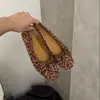 Bailarinas de Corte Bajo con Lazo 2026 Nuevas Bailarinas Retro Francesas de Terciopelo Suela Suave Zapatos de Maternidad