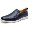 Novos sapatos casuais de couro masculinos, mocassins slip-on estilosos, versáteis para negócios e comércio exterior, tamanho grande, atacado