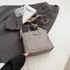 Bolsa de nylon pano commuter para mulheres 2024 novo casual largo alça de ombro bolsa mensageiro simples all-match bucket bag