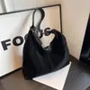Bolso de Hombro de Gran Capacidad Otoño e Invierno Nuevo Bolso de Hombro de Gamuza Gamuza Bolso Tote Otoño e Invierno Moderno y Versátil Gama Alta