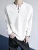 Camiseta de Manga Larga con Parches de Remaches Desconstruidos Estilo Americano Cuello en V Suéter para Hombre Primavera/Otoño Sencillo Versátil para el Trabajo Casual