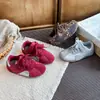 Zapatillas Deportivas Retro de Bloques de Color para Niños, Zapatillas de Entrenamiento Alemanas 2026 Otoño/Invierno Nuevas, Suela Suave, Versátiles, Casuales, Plateadas para Niñas, Zapatos Deportivos