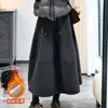 Falda de Lana de Terciopelo Negro para Mujer en Otoño e Invierno, Engrosada para Cubrir la Entrepierna, Aspecto Adelgazante, Falda de Pompones Esponjosos, Falda de Paraguas de Longitud Media