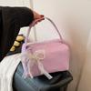 Bolsa de Mão Feminina Tendência e Simples 2026 Novo Modelo Cor Doce Pequena Quadrada Texturizada Bolsa de Ombro Transversal Simples