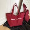 Bolso de Lona Rojo Ins Niche 2025 Nuevo Bolso de Hombro de Lona Casual con Estampado de Letras Gran Capacidad Bolso para Estudiantes