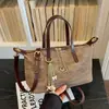 Moda Versátil de Alto Padrão Transfronteiriça Verão 2026 Novo Design de Nicho Exquisito Pequena Bolsa Quadrada de Ombro Cruzado para o Dia a Dia