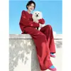 Traje de Punto Rojo de Longitud Media para Mujer 2025 Primavera y Otoño Nuevo Elegante Reductor de Edad Top de Manga Larga y Pantalones de Pierna Ancha Conjunto de Dos Piezas