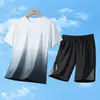 Traje Esportivo Novo de Verão 2024 Masculino Camiseta de Manga Curta Shorts Fitness Secagem Rápida Corrida Casual Conjunto de Duas Peças em estoque